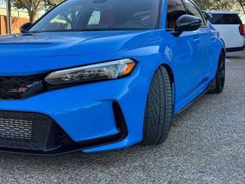 Used 2023 Honda Civic Type R image 5