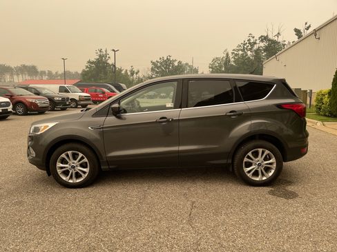 Used 2019 Ford Escape SE AWD/4WD image 7