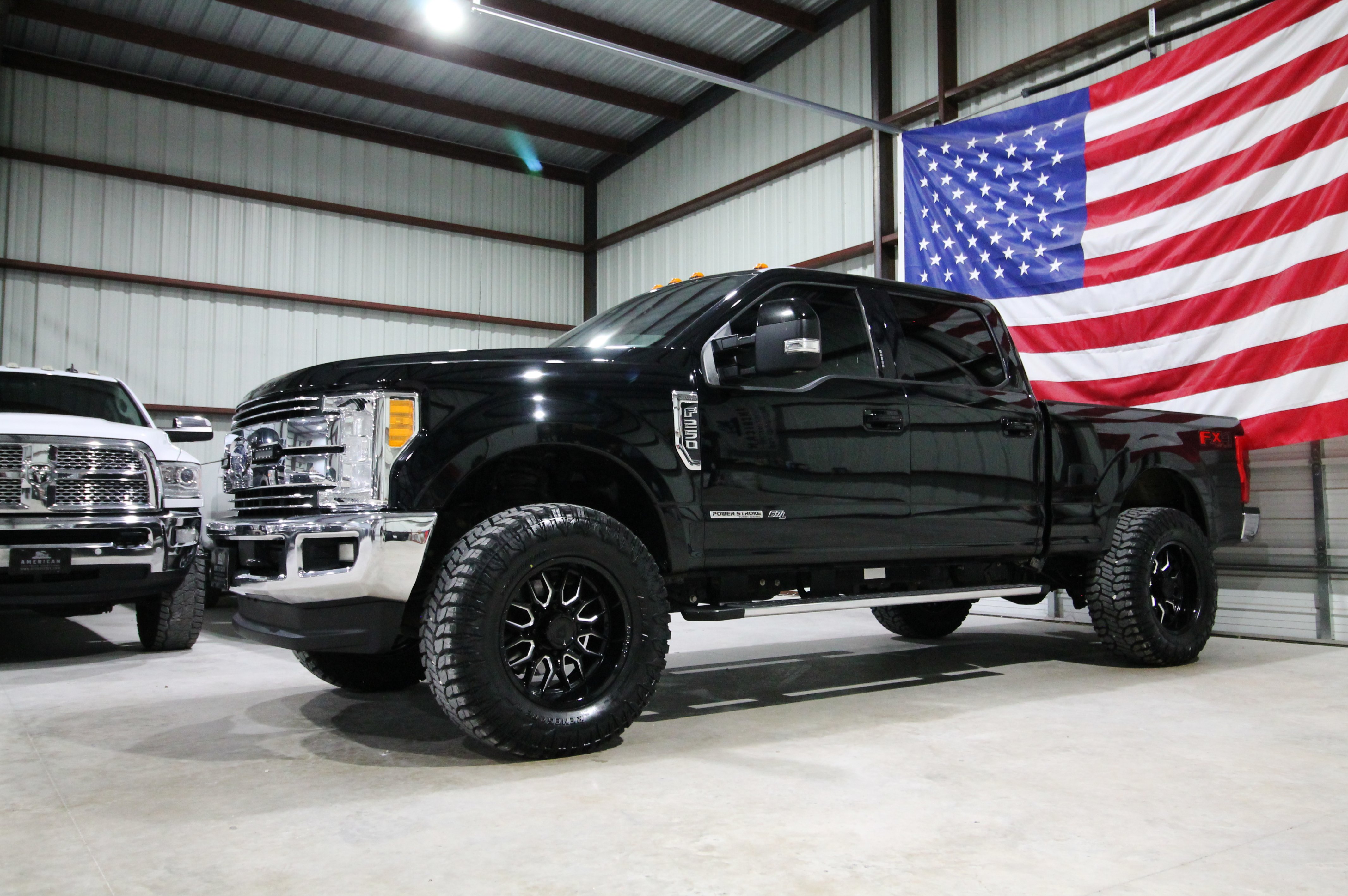 Used 2017 Ford F250 Lariat w/ Lariat Ultimate Package AWD/4WD image 1