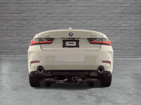 Used 2025 BMW 330i xDrive Sedan w/ Premium Package AWD/4WD image 8