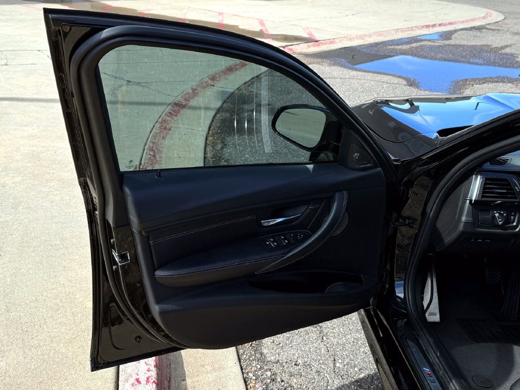 Used 2018 BMW M3 RWD image 16