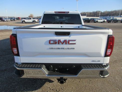 New 2026 GMC Sierra 1500 SLE w/ Max Trailering Package image 6