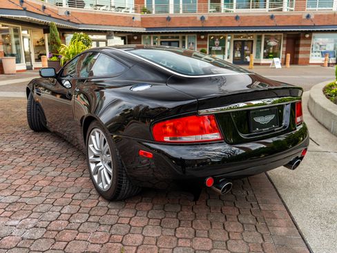 Used 2002 Aston Martin Vanquish image 41