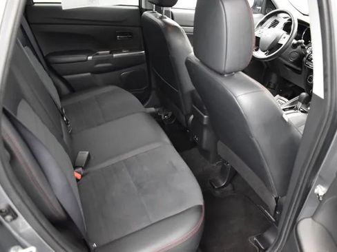 Used 2024 Mitsubishi Outlander Sport SE AWD/4WD image 17