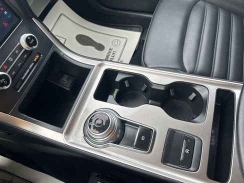 Used 2023 Ford Edge SEL image 21