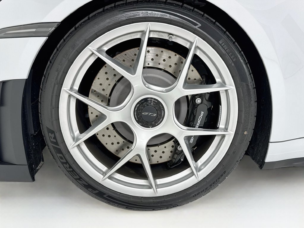 Used 2026 Porsche 911 GT3 RWD image 38