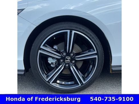 Certified 2025 Honda Accord Sport image 9