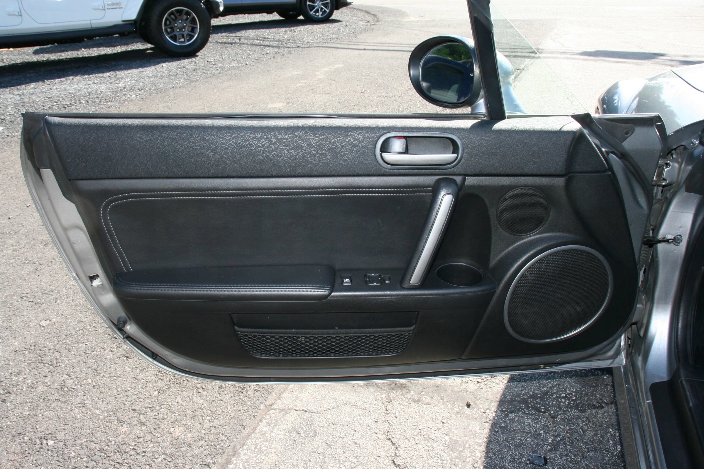 Used 2012 MAZDA MX-5 Miata Grand Touring w/ Premium Pkg RWD image 32