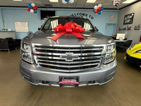 Used 2018 Chevrolet Tahoe LT image 3