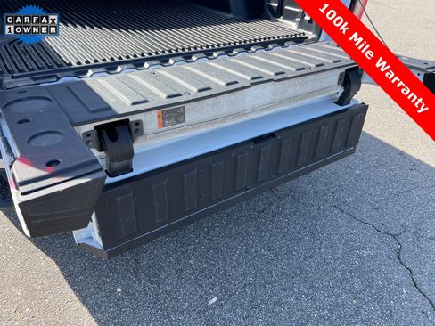 Used 2024 GMC Sierra 1500 SLE image 14