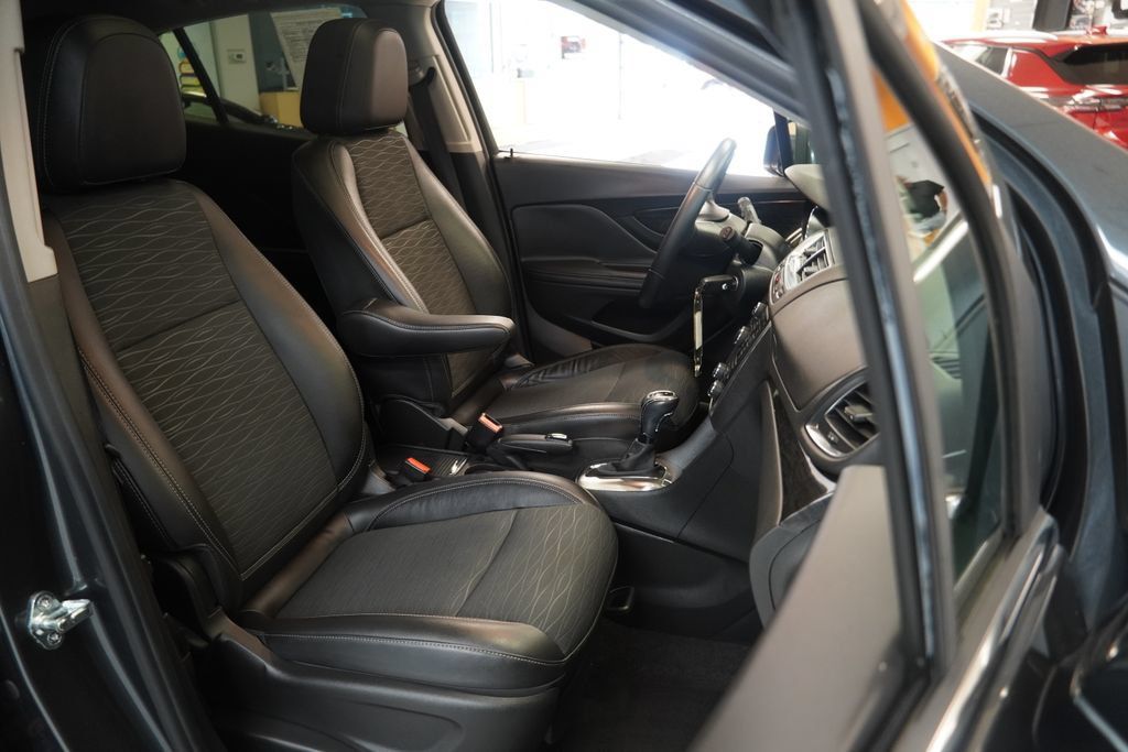 Used 2016 Buick Encore Convenience AWD/4WD image 34