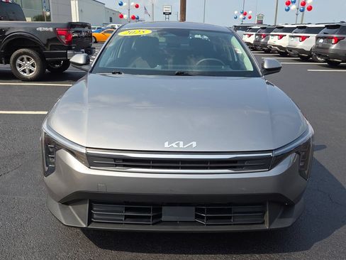 Used 2025 Kia K4 FWD image 29