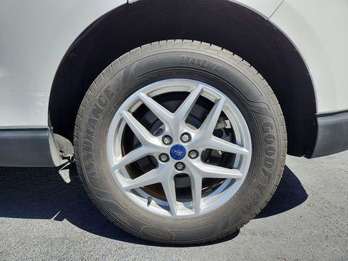 Used 2022 Ford Edge SEL w/ Convenience Package AWD/4WD image 5