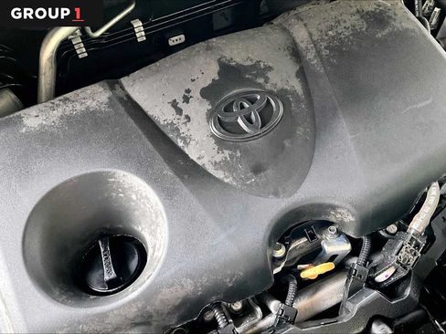 Used 2025 Toyota RAV4 XLE AWD/4WD image 31