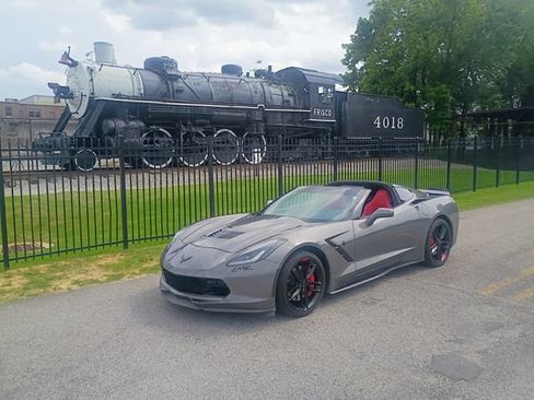 Used 2016 Chevrolet Corvette Stingray Coupe w/ 2LT Preferred Equipment Group RWD image 2