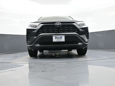 Used 2019 Toyota RAV4 LE w/ All Weather Liner Package AWD/4WD image 26