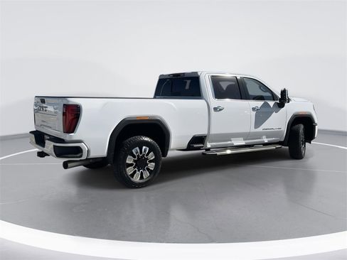 New 2026 GMC Sierra 2500 Denali image 3
