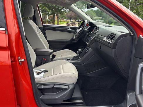 Used 2019 Volkswagen Tiguan S AWD/4WD image 11