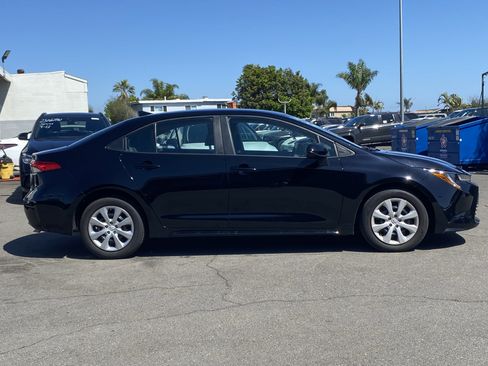 Certified 2023 Toyota Corolla LE image 2