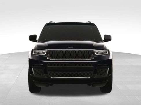 New 2025 Jeep Grand Cherokee L Altitude image 10