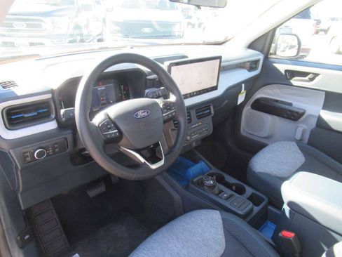 New 2025 Ford Maverick XLT w/ Equipment Group 301A image 18