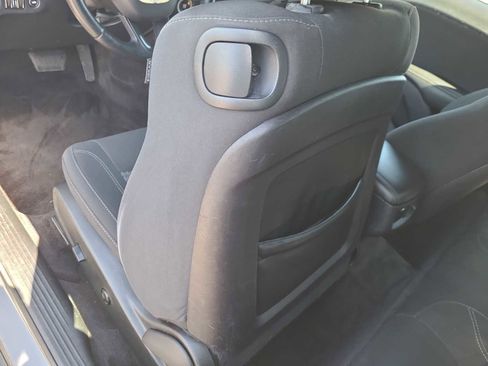 Used 2016 Dodge Challenger SXT image 20