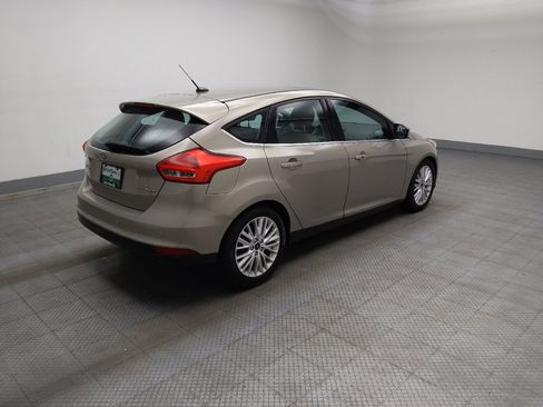 Used 2016 Ford Focus Titanium FWD image 10