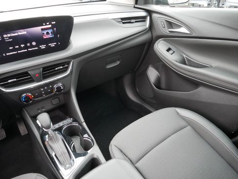 Used 2025 Buick Encore GX Preferred image 11