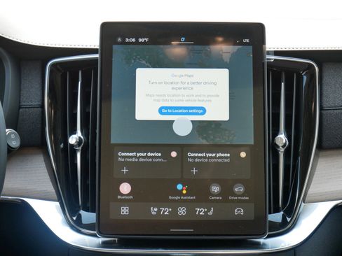 New 2025 Volvo XC90 B6 Plus w/ Protection Package image 8