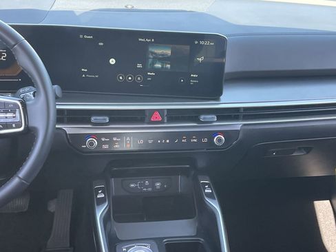 Certified 2025 Kia Sorento EX w/ EX Panoramic Sunroof Package AWD/4WD image 14