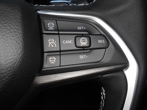 New 2026 Jeep Grand Cherokee L Limited AWD/4WD image 18
