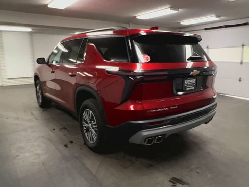 New 2025 Chevrolet Traverse LT image 7