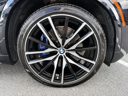 Used 2025 BMW X5 M60i AWD/4WD image 9