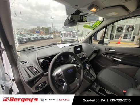 Used 2019 Ford Transit Connect XLT image 11
