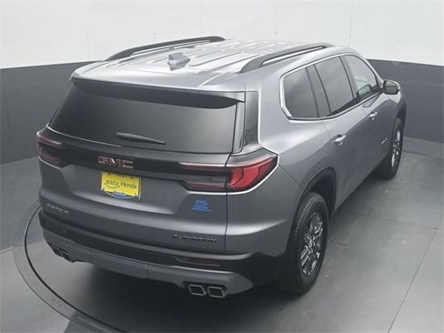 Used 2025 GMC Acadia Elevation image 25