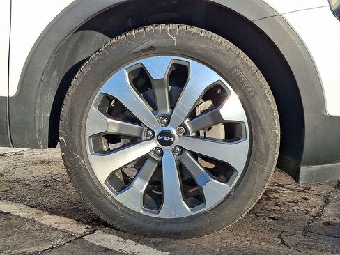 Certified 2022 Kia Telluride S image 19