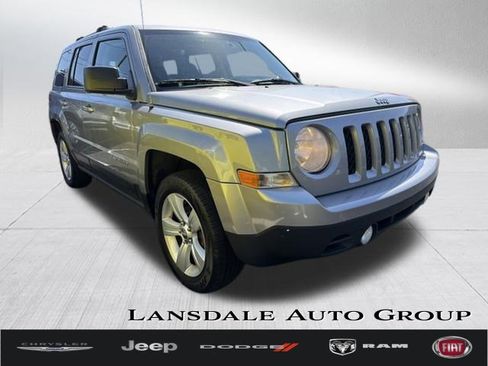 Used 2014 Jeep Patriot Latitude w/ Sun/Sound Group AWD/4WD image 1