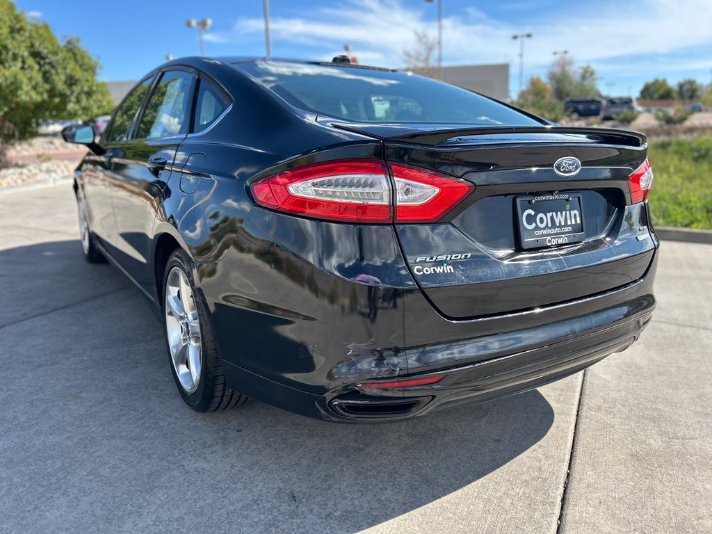 Used 2015 Ford Fusion SE w/ Equipment Group 201A FWD image 5
