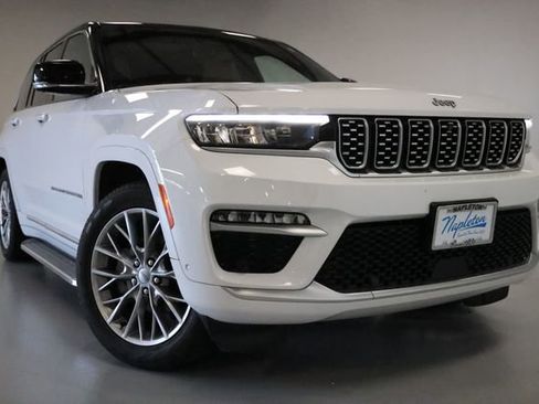 Used 2023 Jeep Grand Cherokee Summit w/ Luxury Tech Group V image 1