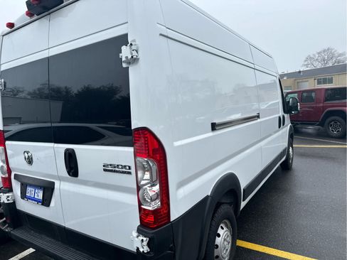 Used 2023 RAM ProMaster 2500 image 3