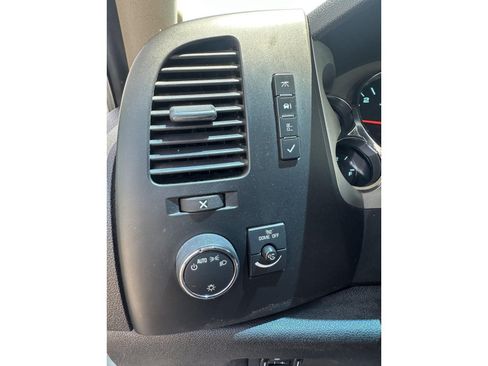 Used 2014 Chevrolet Silverado 2500 LT AWD/4WD image 31