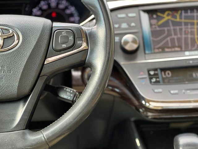 Used 2013 Toyota Avalon Limited FWD image 30