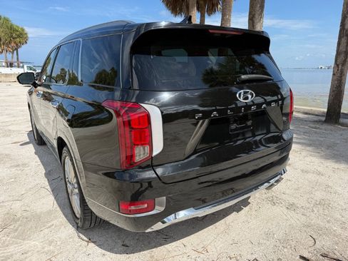 Used 2020 Hyundai Palisade Limited FWD image 3
