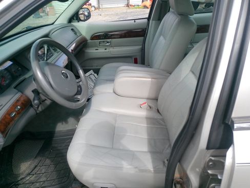 Used 2005 Mercury Grand Marquis LS image 26