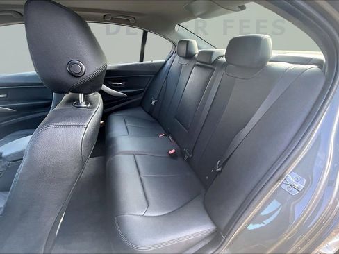 Used 2016 BMW 320i Sedan image 22