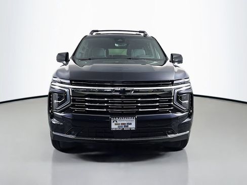 New 2025 Chevrolet Suburban Premier image 2