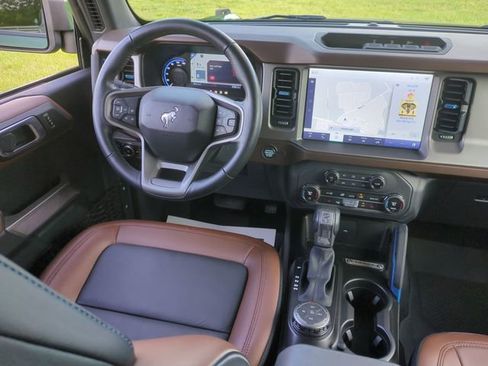 Used 2023 Ford Bronco Outer Banks AWD/4WD image 30