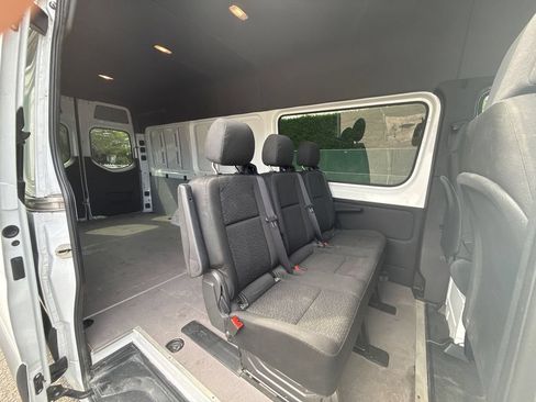 Used 2019 Mercedes-Benz Sprinter 170 image 24