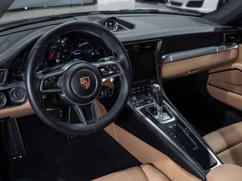Used 2018 Porsche 911 Carrera RWD image 46