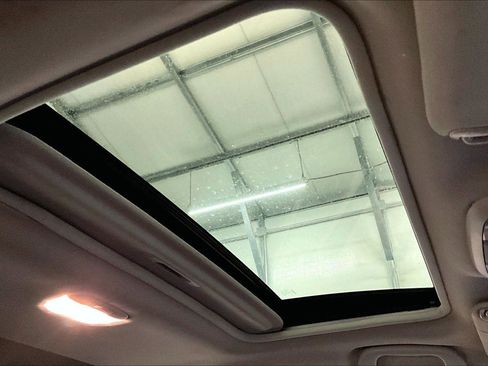 Used 2018 Subaru Crosstrek 2.0i Limited image 21